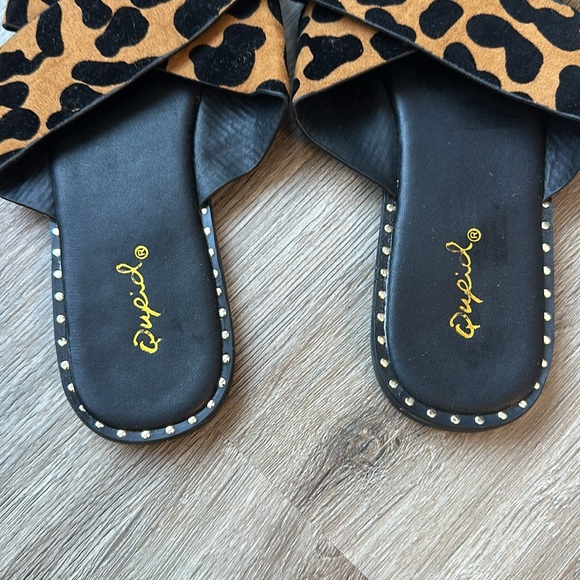 Qupid Leopard Sandals - Picture 3 of 3